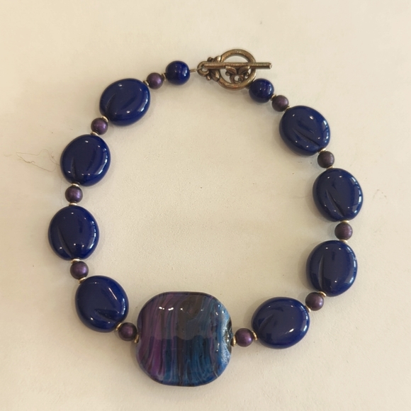 Vibrant blue beaded bracelet - Picture 1 of 4